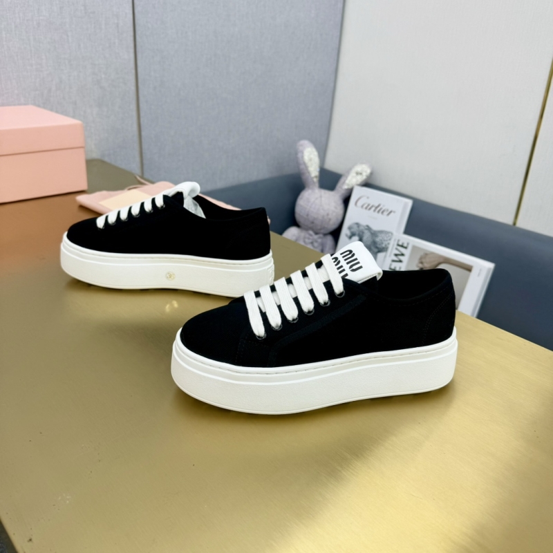 Miu Miu Casual Shoes